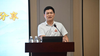 姬小满3d同人 永远是同人“不像”的时刻