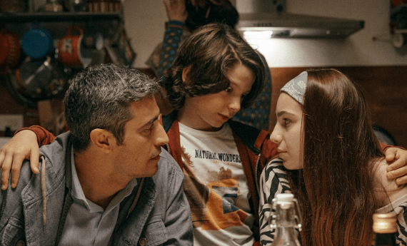 心怀怨恨的雇员 电影海报