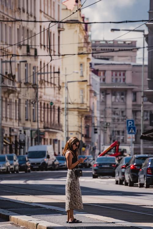 亚洲精品自拍鲁鲁海报