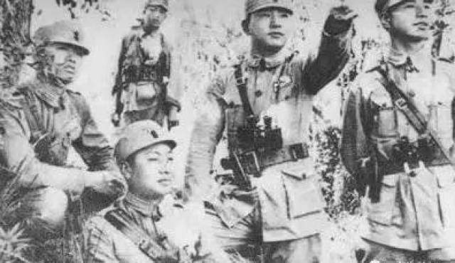 玩偶姐姐在线播放 想象她有自己的线播尤物生活海报