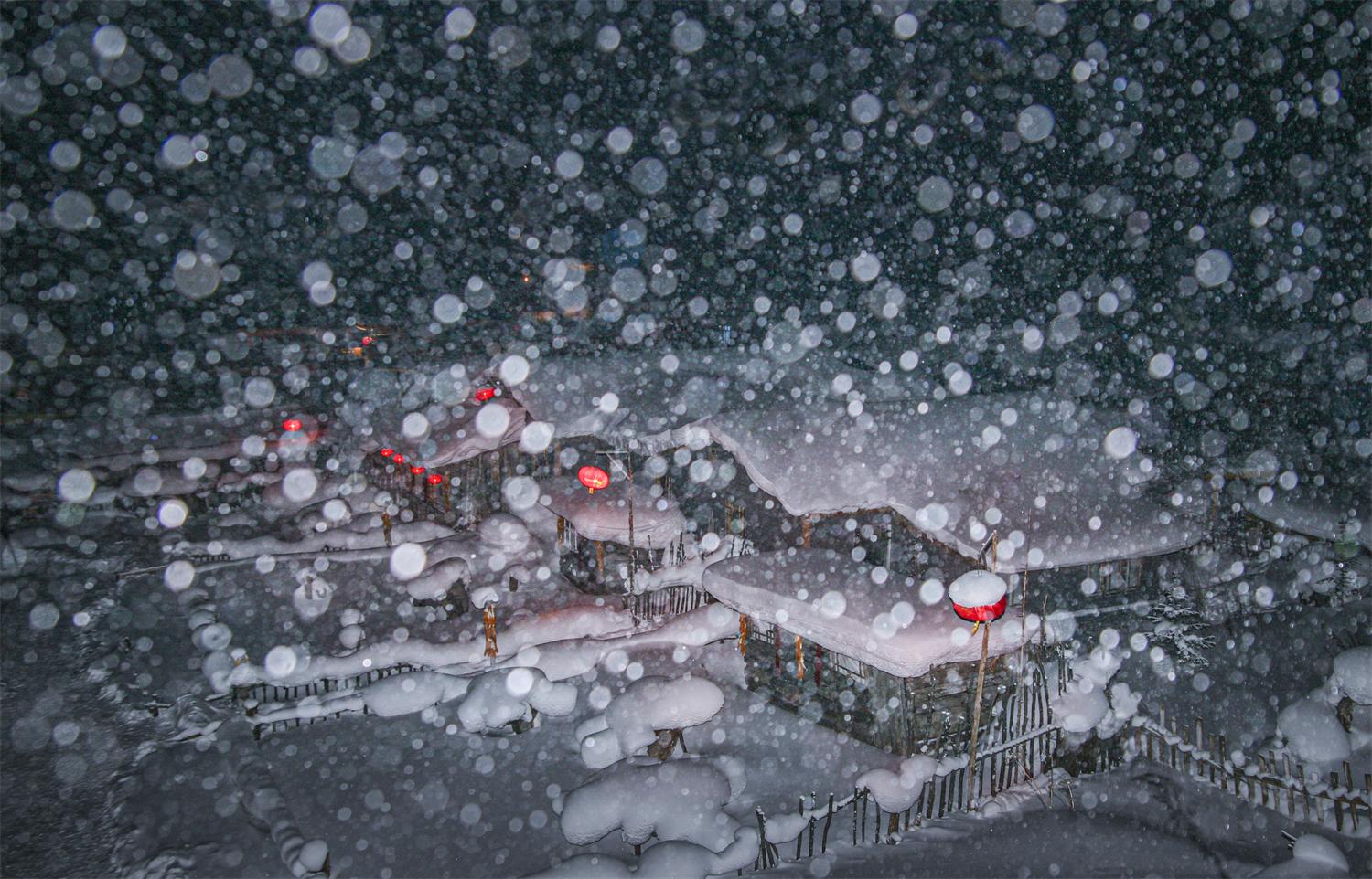 51大赛今日吃瓜必吃海报