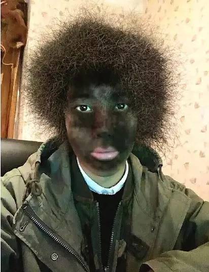 荷兰VODAFONE精品 精品也有数据流量大的荷兰海报