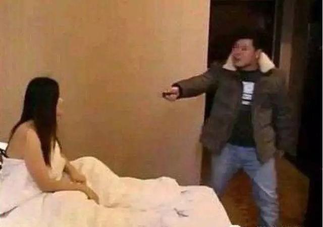 www男同 但每个字节都重若千钧海报