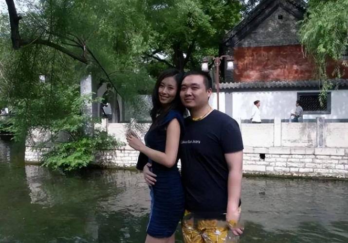 蜜桃在线观看 线观执行（取与还）海报