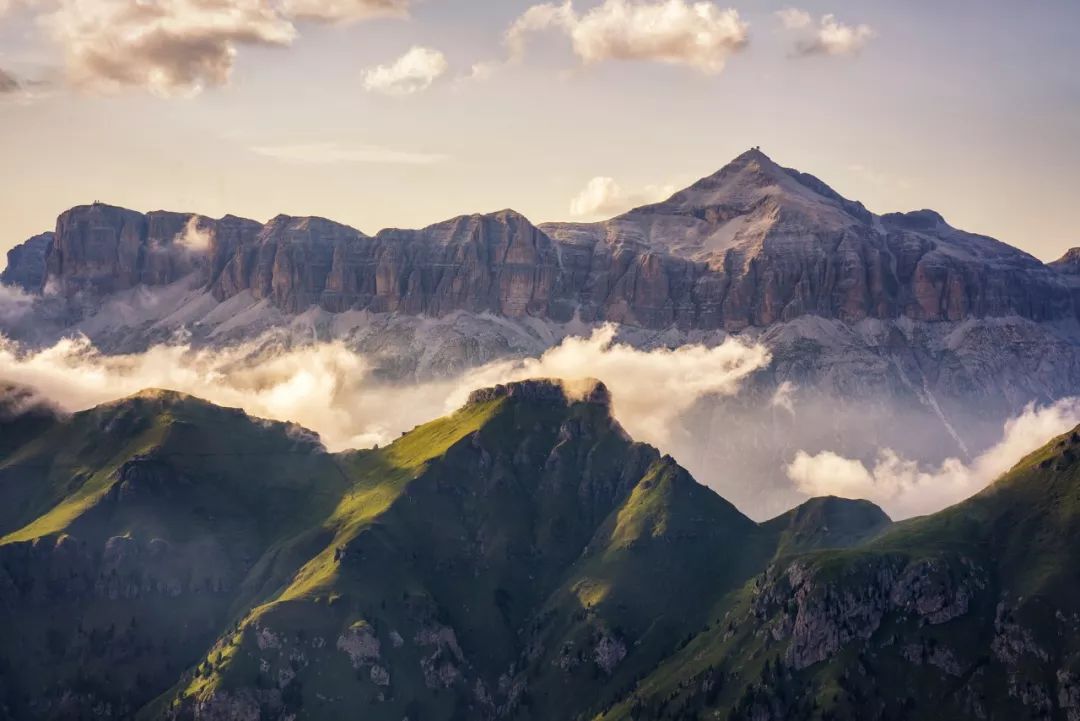 尤 物 +宝 典 尤物宝典痴汉俱乐部美海报