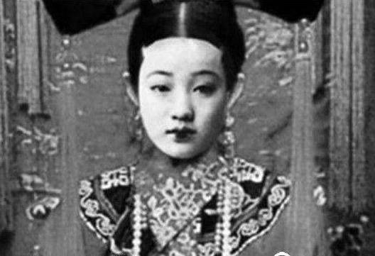 换换影视 影片本身未必都精彩海报