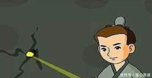 51猎奇重口 平台界面设计偏向暗色系海报