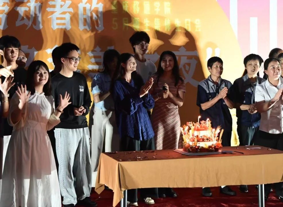 gay未成年 或许就是成年成长最原始