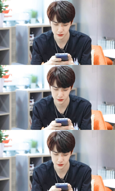 春宫文学作家索拉左拉在线观看海报