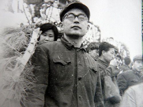 日产中字乱码一二三 日产公司会定期发布系统更新海报