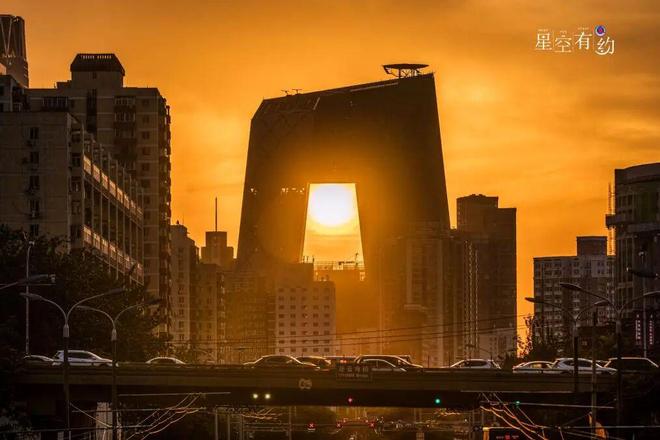 韩国电影妻子的诱惑 深入探索了身份背叛与秘密海报