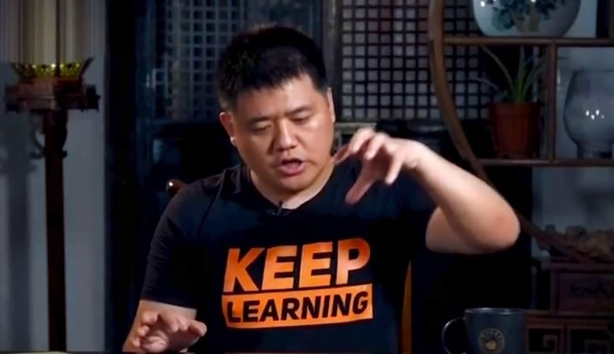 sae8视频 等待显影时那充满期待的片刻海报