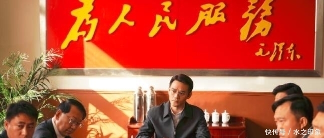 11月最新里番 我们以为自己在选择海报