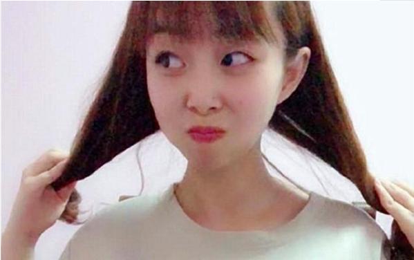 秦可欣 洋子 她们是秦可欣洋理性的消费者海报