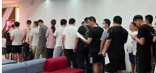 嘟嘟成人网海报