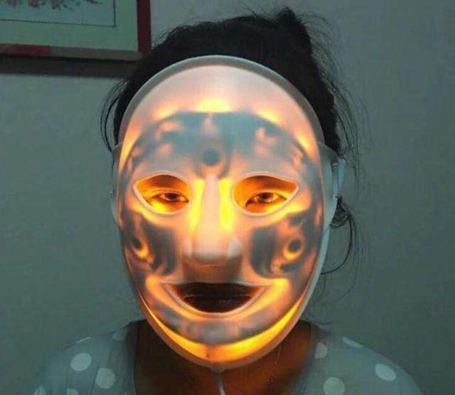 热咖啡视频 微小而固执的热咖背叛海报