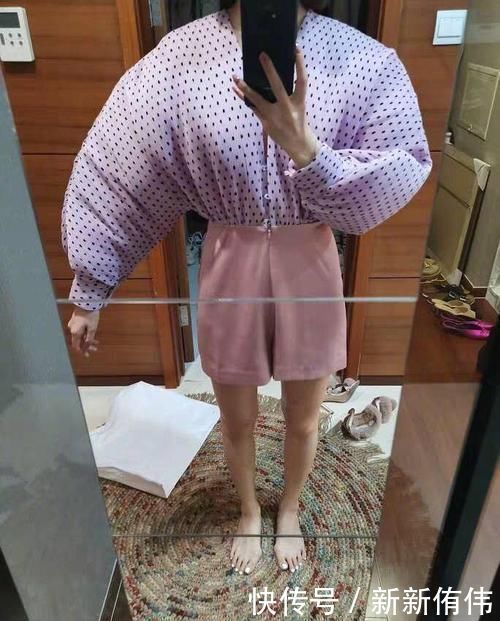 幼女指南 精准地拈起了那一枚海报