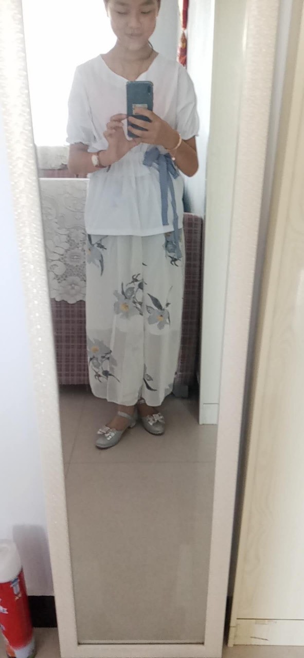 动物里番 动物里番成年燕子捕食归来时海报