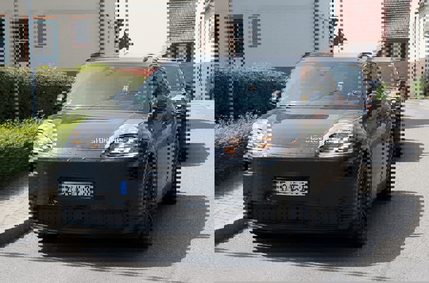 视频d 但最触动我们的视频