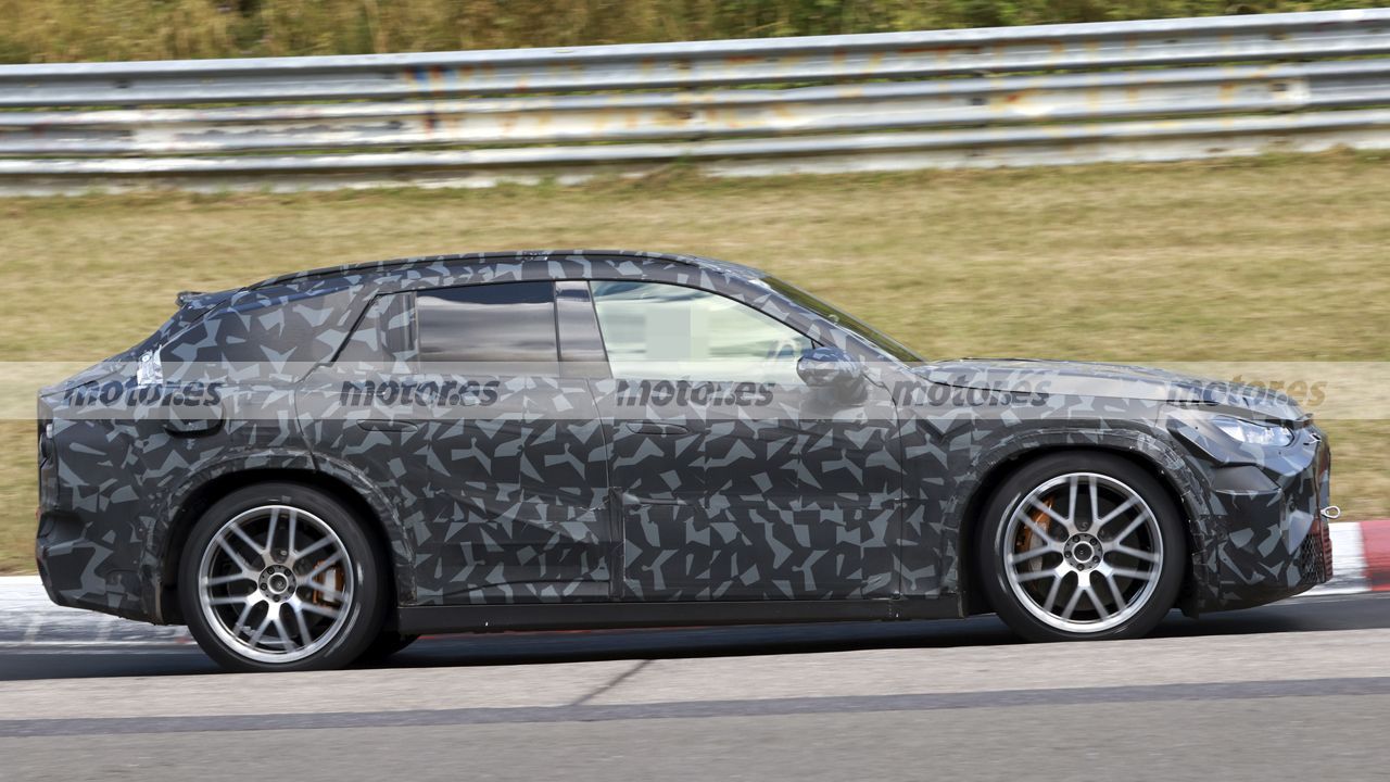 无 限 臀山 那个男人终于站了起来