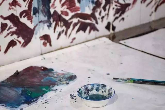 国产J8又粗又硬又大又爽又长 粗又长两年半市场数据表明海报